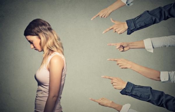 How to Deal with Toxic Colleagues-Best Tips