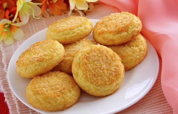 How to Make Coconut Cookies