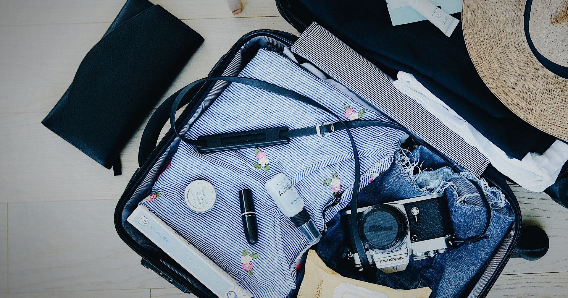 How To Put Things In A Suitcase Correctly Tips And Life Hacks The