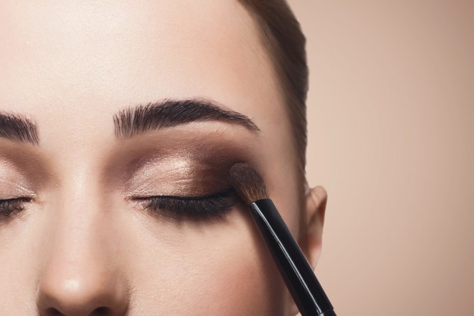 Eye Makeup: 4 Ways To Achieve A Young Look