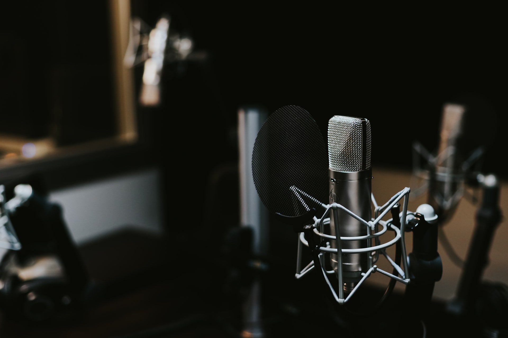 Learn How to Record Podcasts Using these Apps